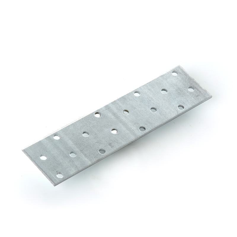 Пластина перфорована 40х140х2.0 мм оцинкована (пач. 20 шт.)  (APRO)