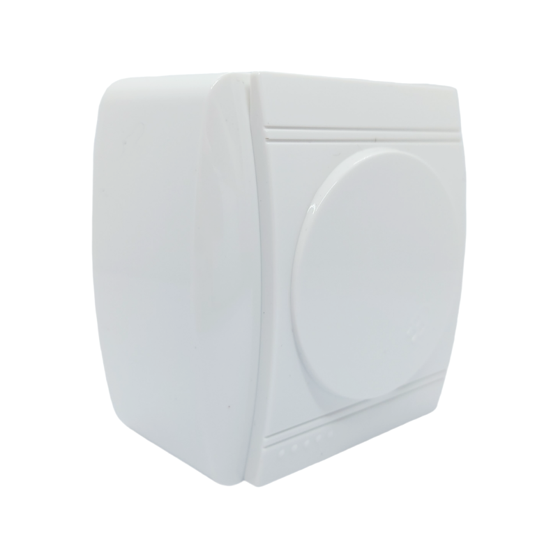 DEMET Розетка із заземленням з кришкою біла (1/10шт/120шт)