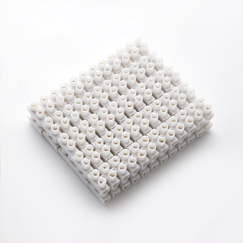 Клемна колодка Apro 15А PA 12мм2  (APRO)  10/