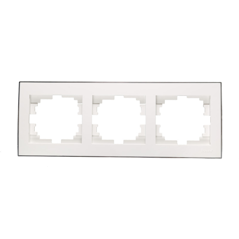 RAIN Рамка 3-а горизонтальна біла з боковою вставкою хром (1/10шт/120шт)