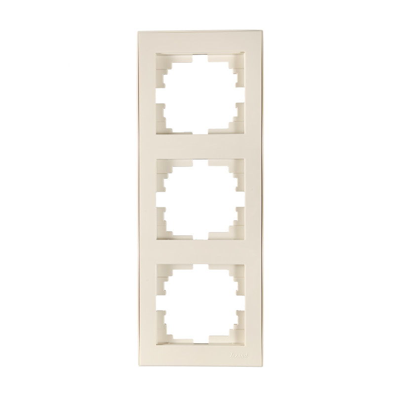 RAIN Рамка потрійна вертикальна крем (1/10/120 шт)