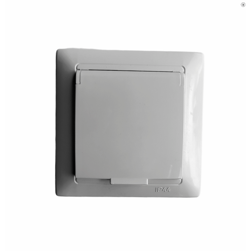 Розетка із заземленням бризкозахисна Bylectrica Стиль біла РС16-312